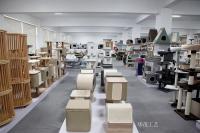家具企业华茂工艺历程:1999-2000年
以手工作坊起家开创业之路
2000年6月12日领照挂牌并命名为台州华茂工艺品有限公司

2002年
温岭市工业城内自建40亩厂区并成为入驻企业
【图2】